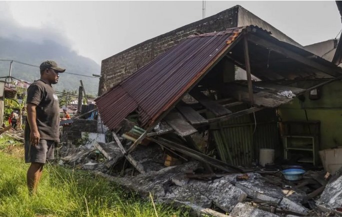 Gempa-Manado-446464