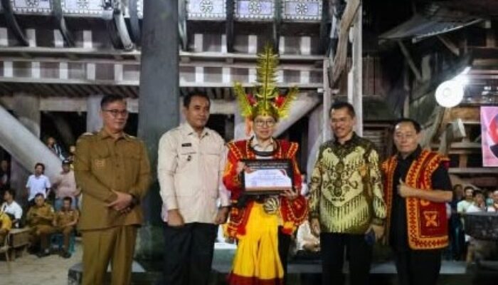 Menteri Fadli Zon Resmi Buka Bawomataluo Expo IV, Ajak Masyarakat Lestarikan Budaya