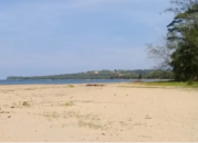 Eksplorasi Surga Pantai: Keindahan Pantai Indah Fofola di Nias Utara