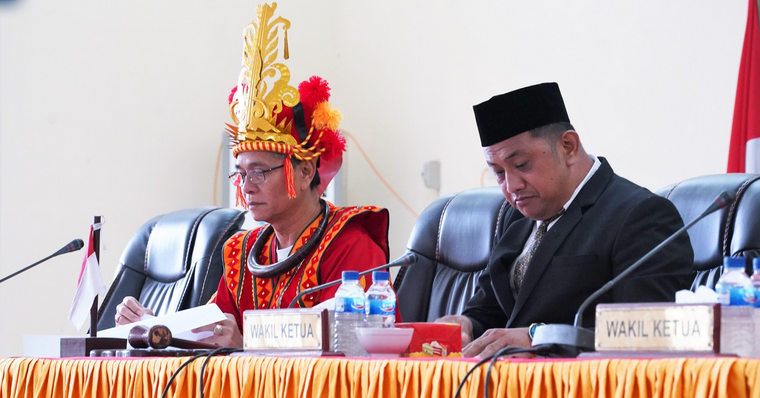 Rapat-Paripurna-hari-jadi-nias-selatan